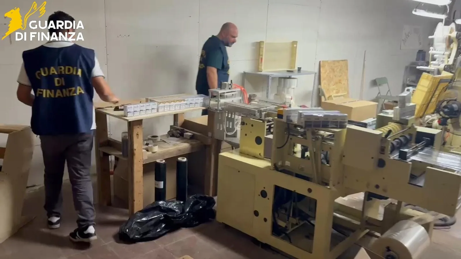 Caserta e Frosinone – Sequestrate circa 18 tonnellate di tabacco e sigarette pronte a essere commercializzate