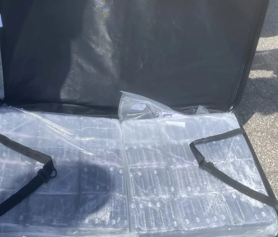 Roma – Affitta casa-vacanze come ‘base’ per 300 kg di droga da spacciare. Arrestato 47enne