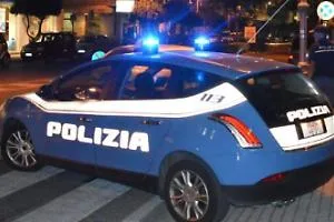 Giovane aggredito in pieno centro, una denuncia per omissione di soccorso