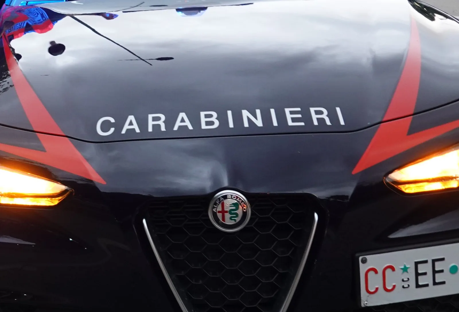 Blitz tra Caserta e Napoli: bloccato l’omicidio su commissione di una donna e le intimidazioni al Sindaco