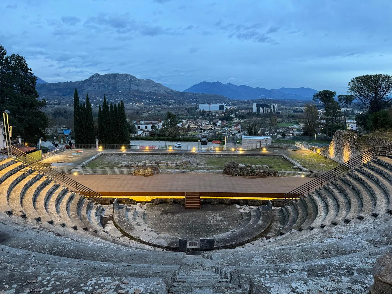 Teatro Romano, attiva la piattaforma online per l'acquisto dei biglietti per Raf, Repice, MbL ed altri
