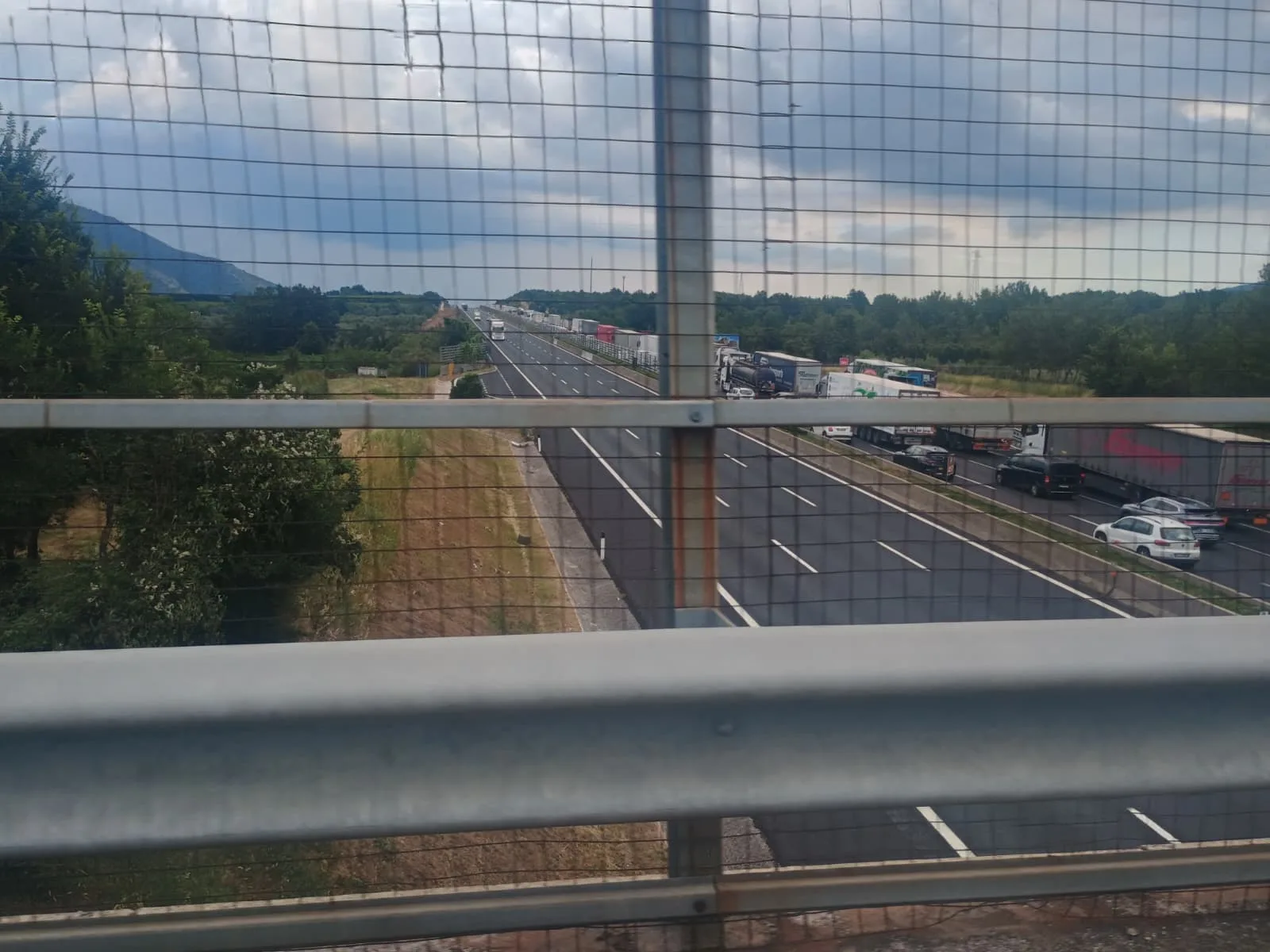 Ferentino (FR) – A1, scontro in prossimità di un cantiere, code verso sud