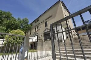 Presunti abusi su un minore di 13 anni: due maestre sotto accusa