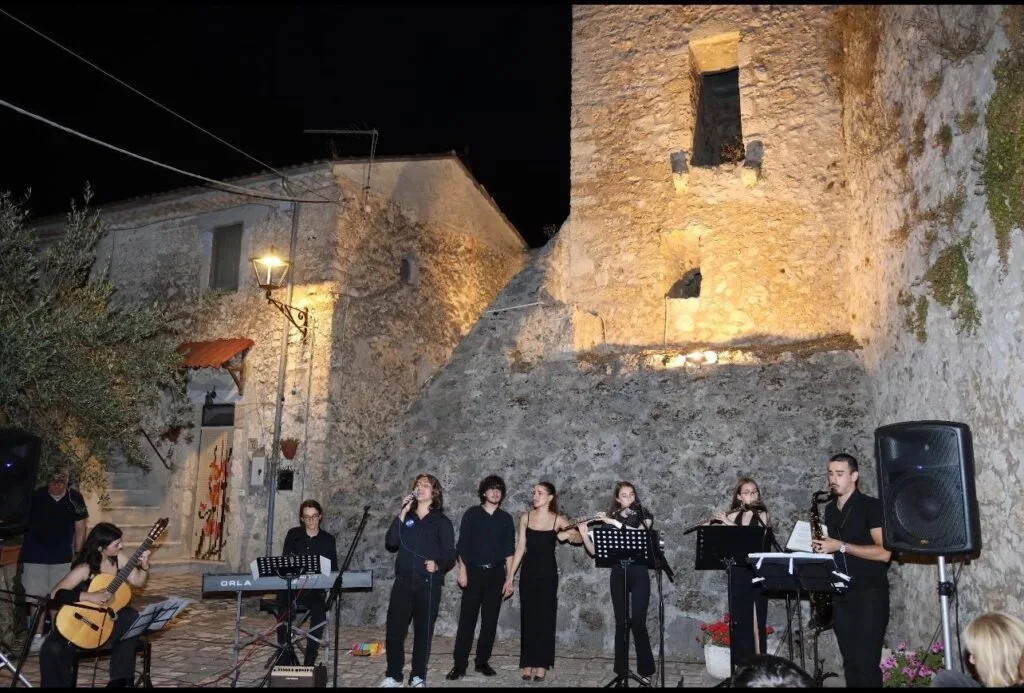 Grande successo a Colle San Magno per il concerto del CFM Jazz e Pop Partenopeo